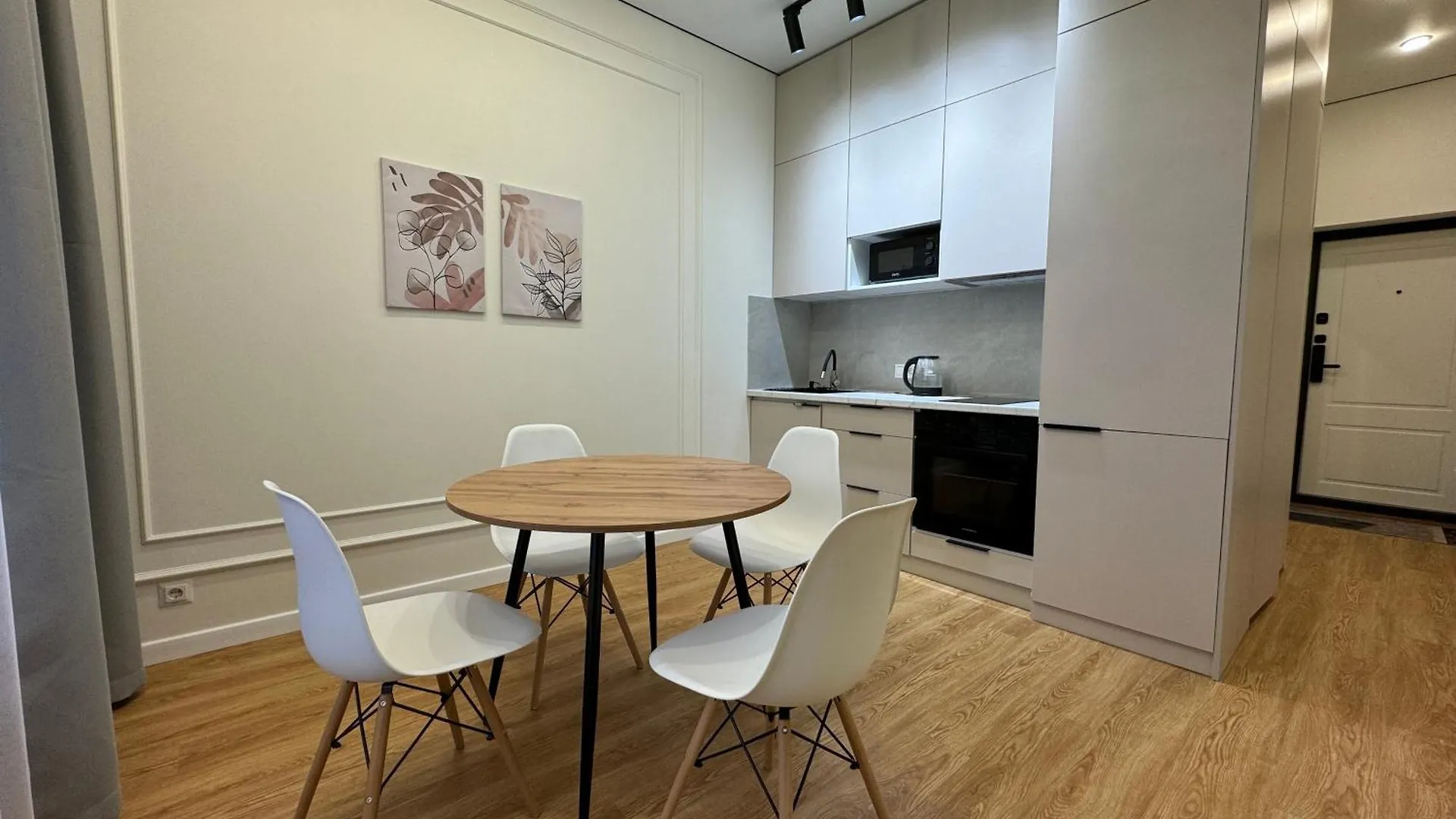 Apartment Merey City Near To Mega Makataeva Almaty